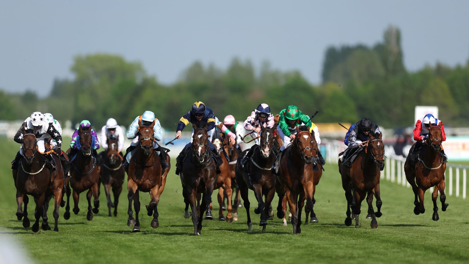Today on Sky Sports Racing: Newbury hosts competitive card live on Friday afternoon | Racing News