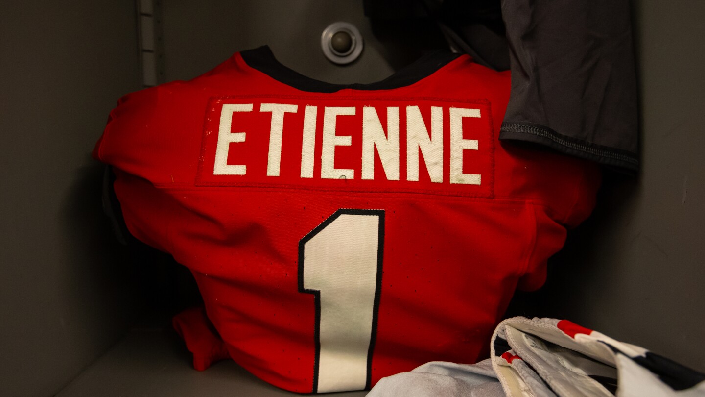 Travis Etienne: Playing vs. brother in NFL game will be a moment filled with joy