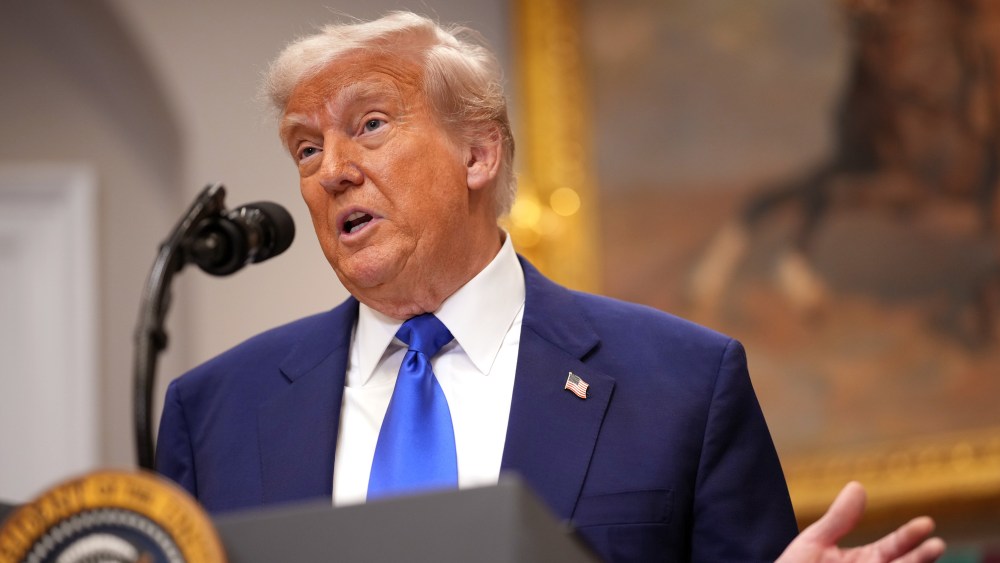 Trump Tells Walmart to Absorb Tariffs, Not Raise Prices