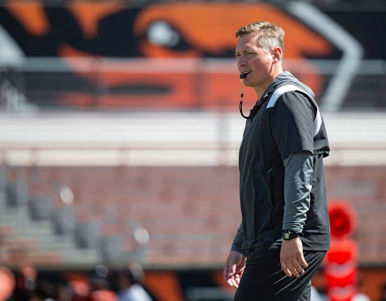 Updated list of Oregon State football official visitors
