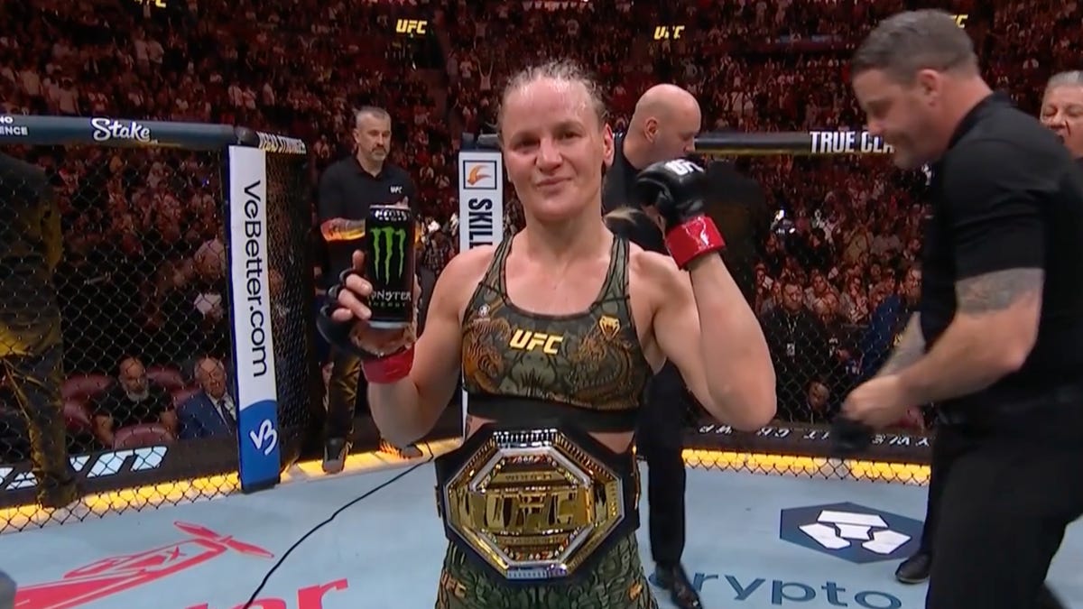 Valentina Shevchenko retains against Manon Fiorot