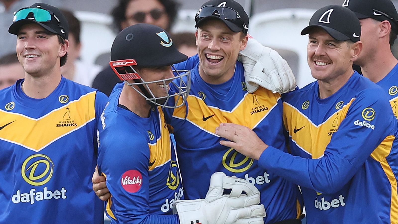 Vitality Blast: Lancashire Lightning and Sussex Sharks hold nerves for wins on opening night | Cricket News