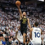 Warriors' Stephen Curry exits Game 1 win with hamstring strain