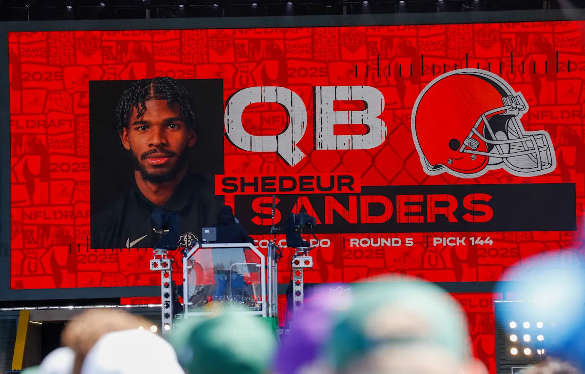 What to expect with Shedeur Sanders vs. Dillon Gabriel at Browns rookie minicamp