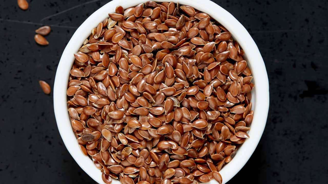 Why You Should Definitely Be Eating Flaxseeds Everyday