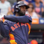 Yordan Alvarez's return to Astros delayed by hand fracture