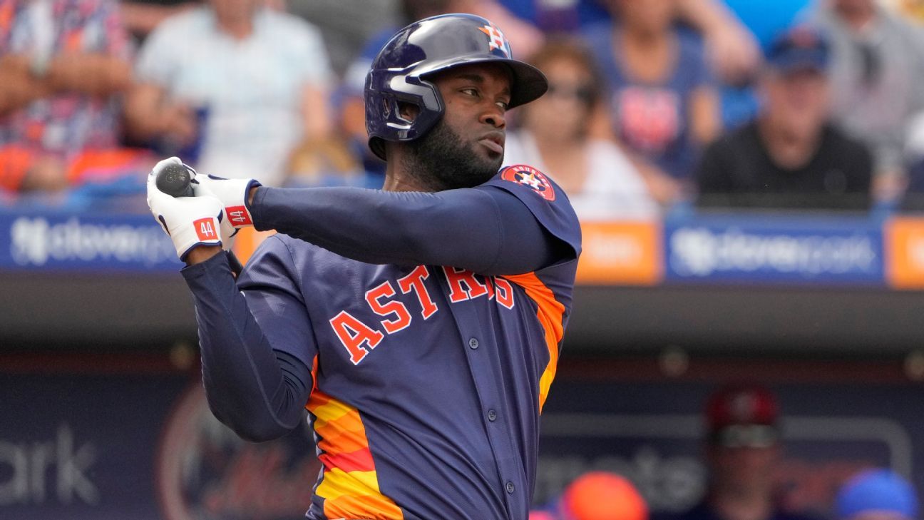 Yordan Alvarez’s return to Astros delayed by hand fracture