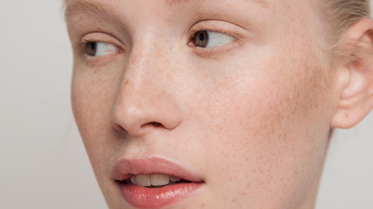 8 Best Azelaic Acid Products for Clearing and Calming Skin