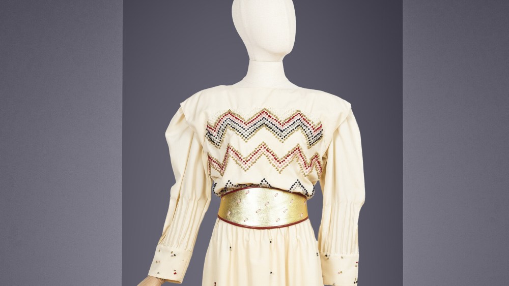 A Paris Auction Sale Boasts 80 Chloé Outfits by Karl Lagerfeld