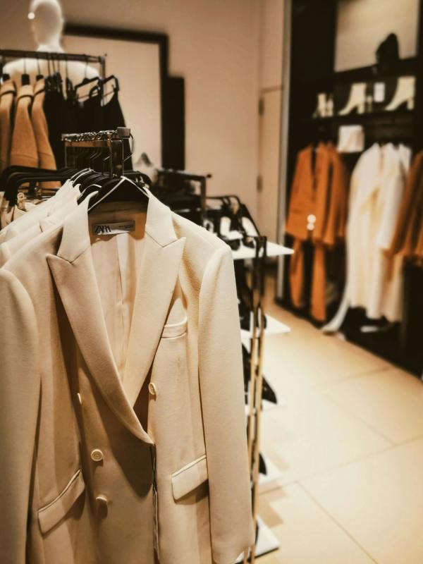 Administrative Assistant / Office Manager for Fashion Stylist In Los Angeles / New York City