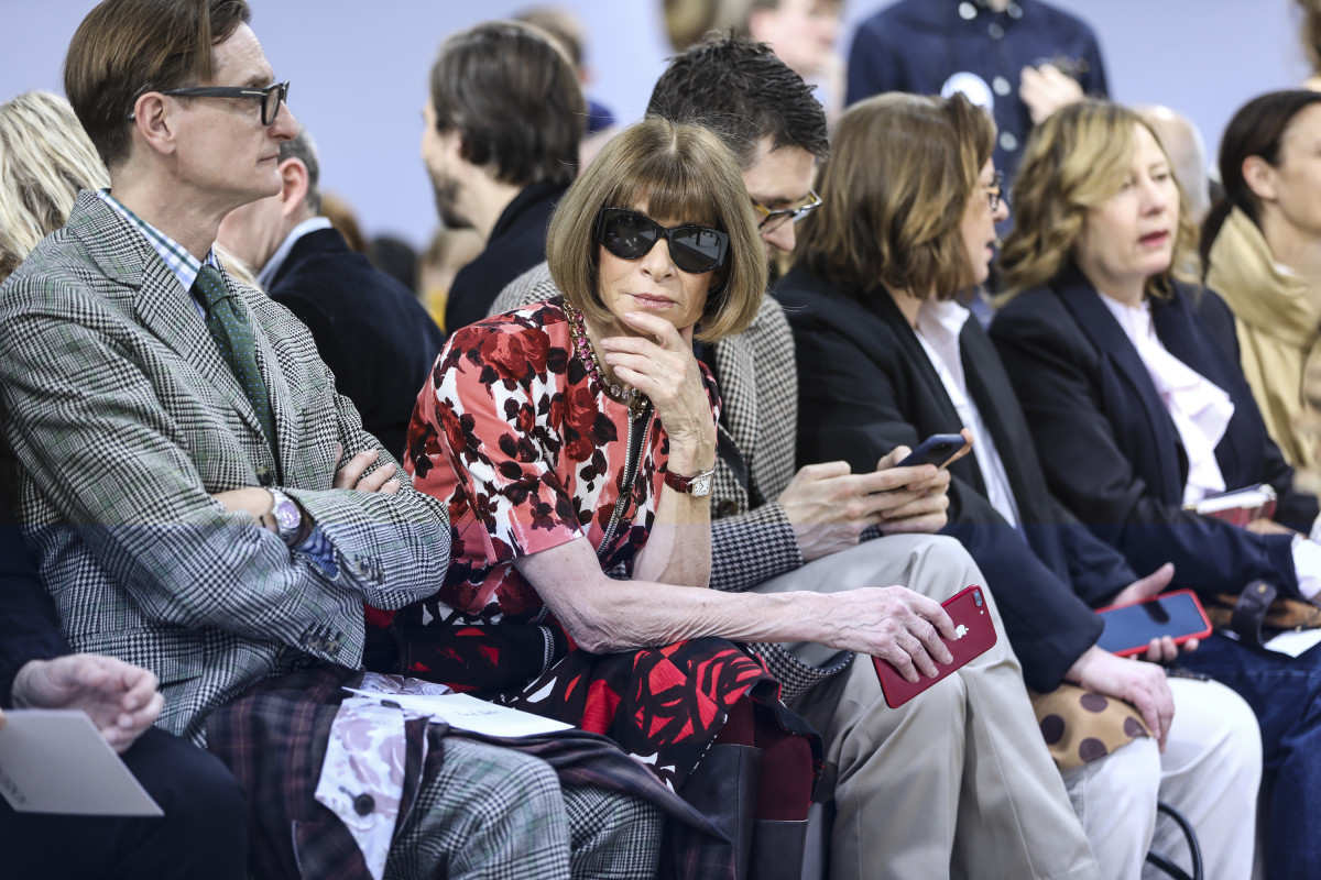 Anna Wintour Ends 37-Year Run as American 'Vogue' Editor in Chief