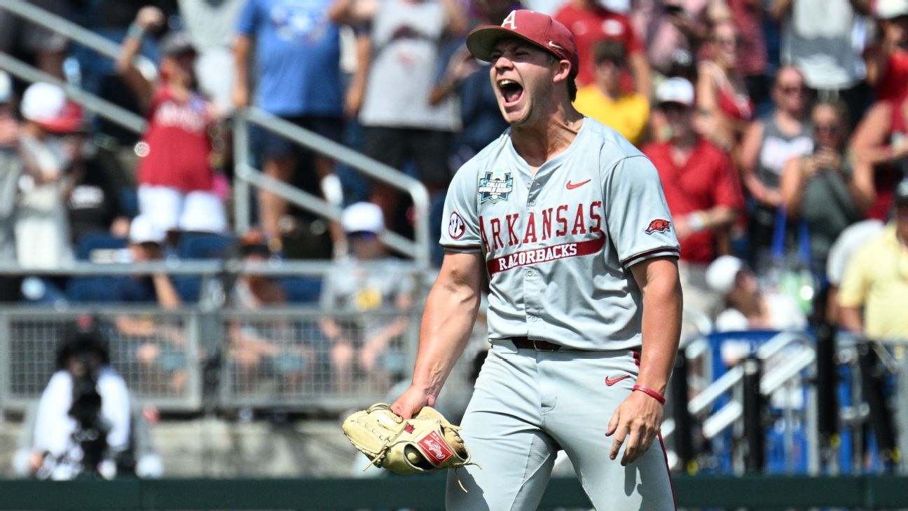 Arkansas’ Gage Wood pitches third no-hitter in MCWS history