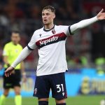 MILAN, ITALY - MAY 09: Sam Beukema of Bologna FC gestures during the Serie A match between AC Milan and Bologna FC at Stadio Giuseppe Meazza on May 09, 2025 in Milan, Italy. (Photo by Marco Luzzani/Getty Images)