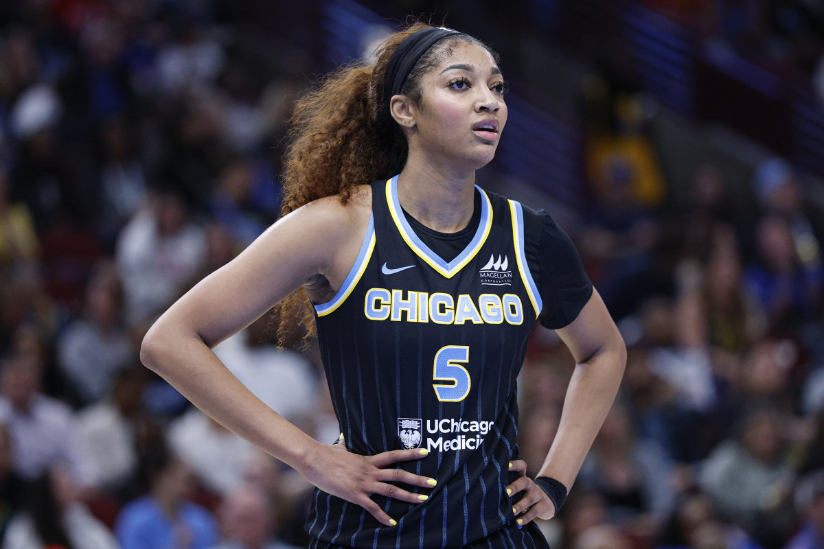 Chicago Sky React to Angel Reese’s Postgame Exchange With Vanessa Bryant