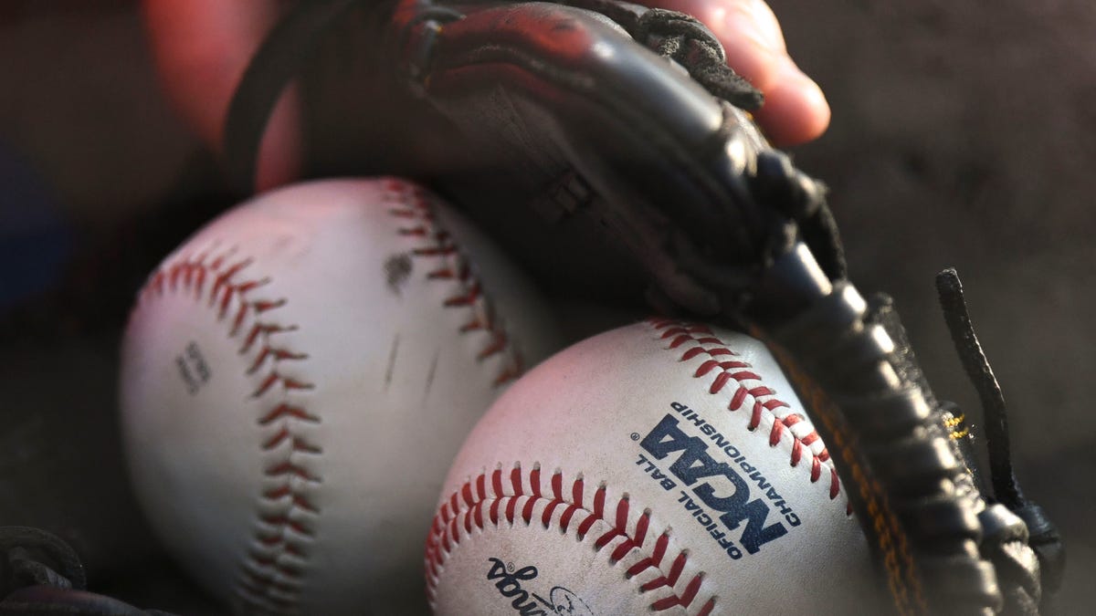 Cliff Pennington joins coaching staff