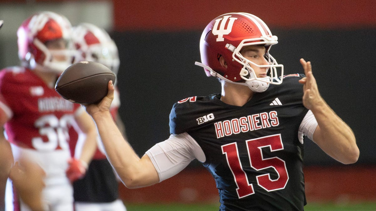 Colts address quarterback first in very early 2026 NFL mock draft