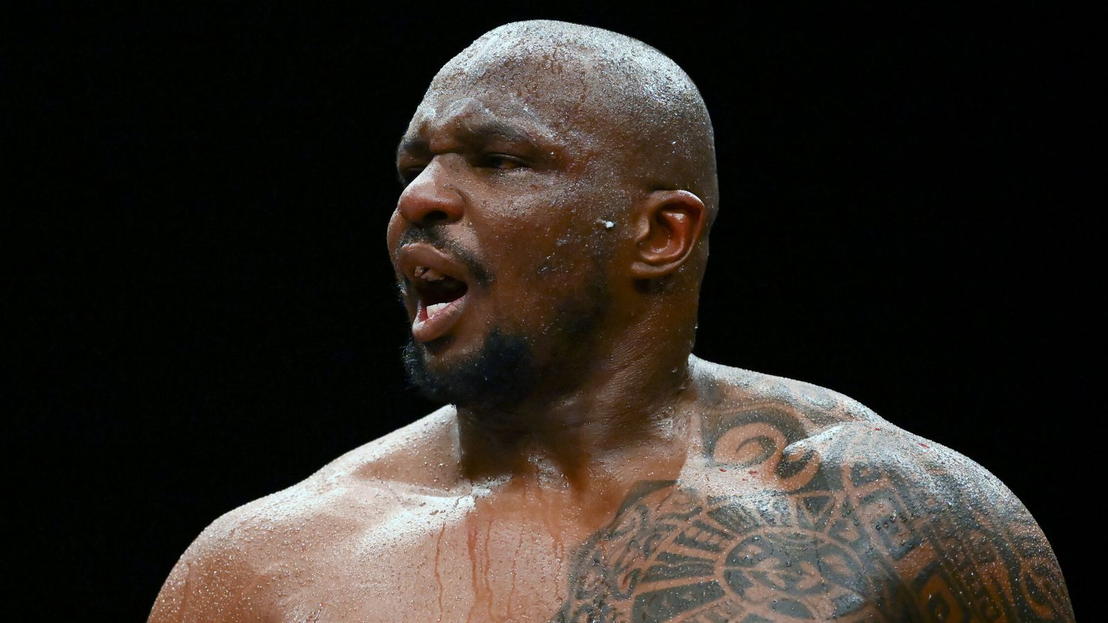 Dillian Whyte to face Moses Itauma in British heavyweight boxing fight in Saudi Arabia in August | Boxing News