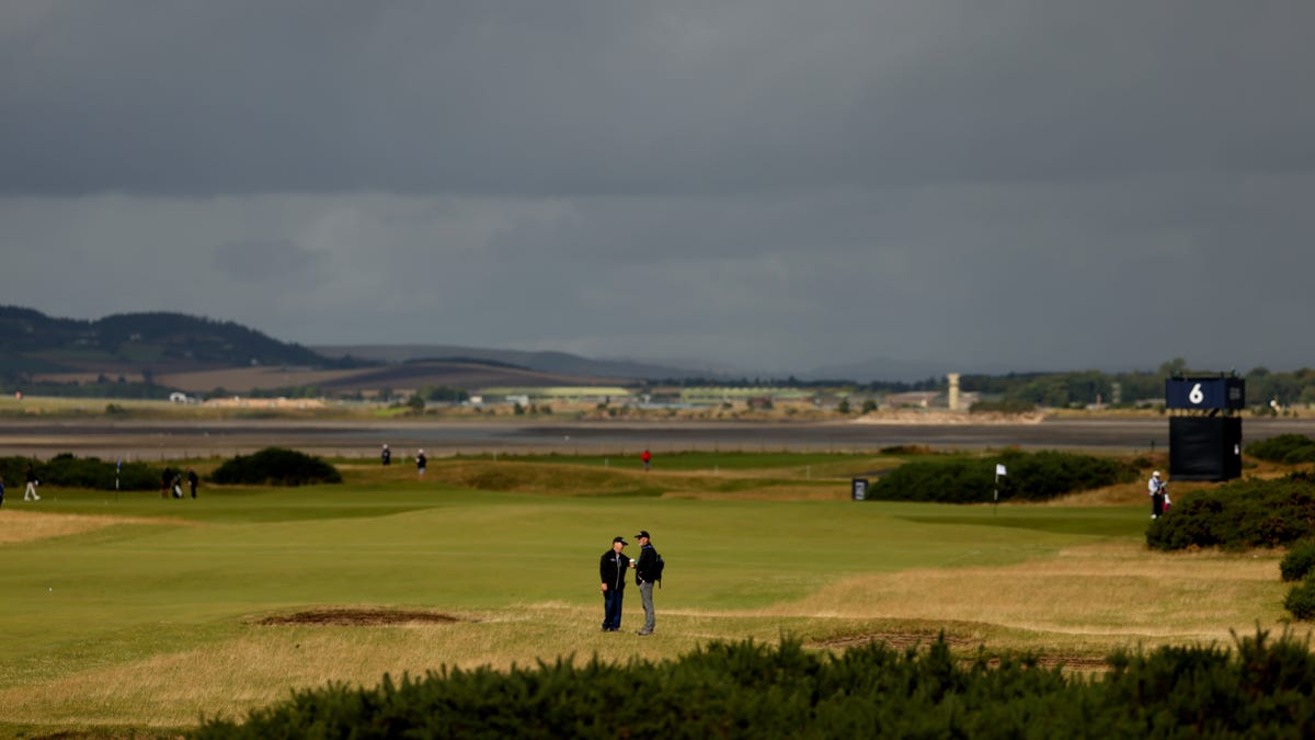 Former PGA, LPGA caddie worried about rising Scottish golf prices