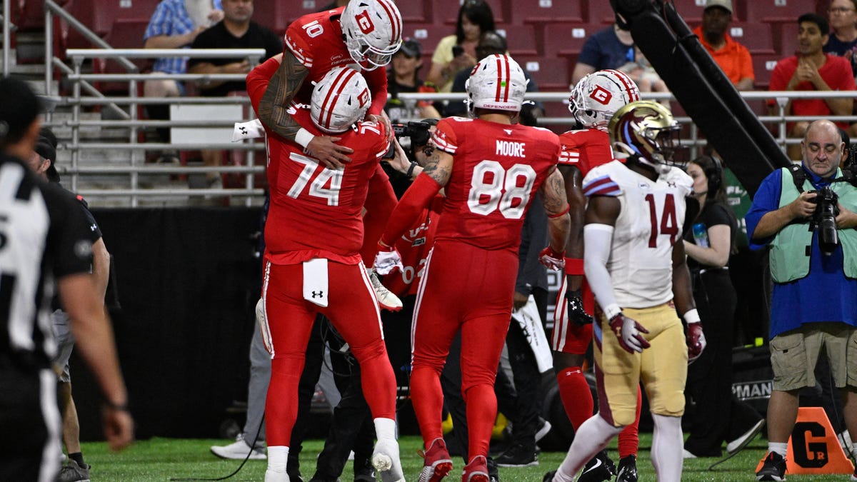 Former Panthers QB leads DC Defenders to UFL championship win