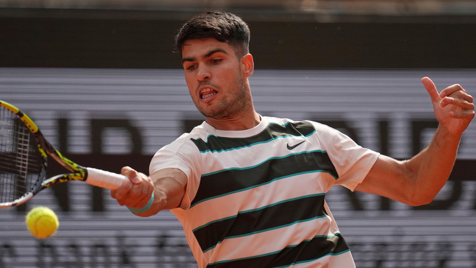 French Open: Carlos Alcaraz defuses Ben Shelton in four sets to progress at Roland-Garros | Tennis News