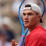 Britain's Jack Draper plays Brazil's Joao Fonseca during their third round match of the French Tennis Open, at the Roland-Garros stadium, in Paris, Saturday, May 31, 2025. (AP Photo/Thibault Camus)