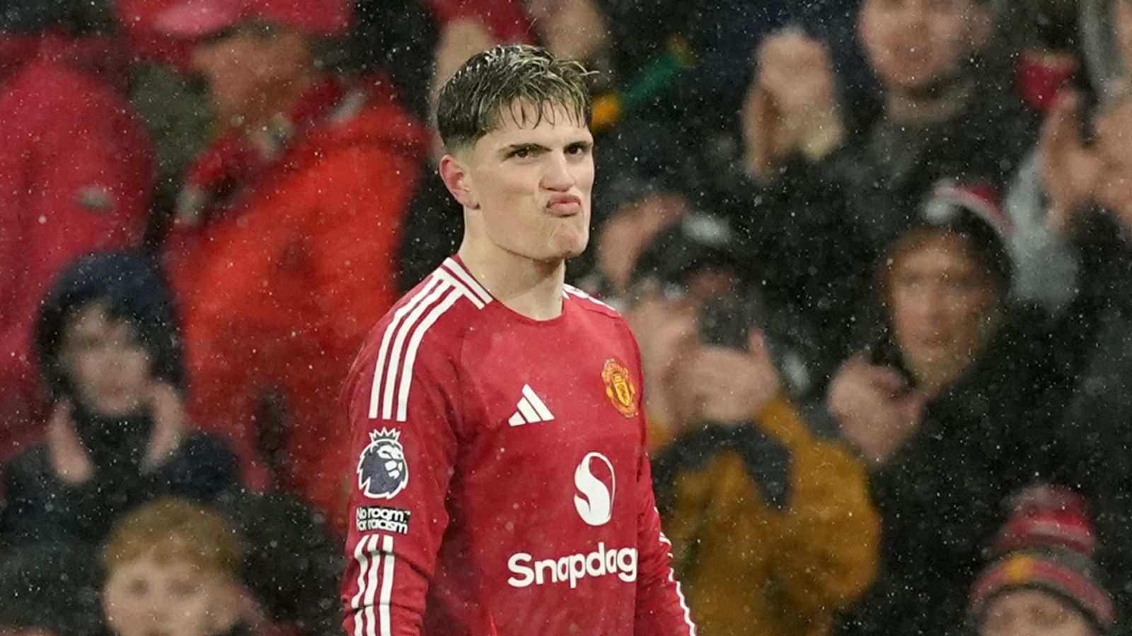Gary Neville gives Man Utd transfer verdicts on Marcus Rashford, Alejandro Garnacho, Jadon Sancho, Antony, Kobbie Mainoo | Football News