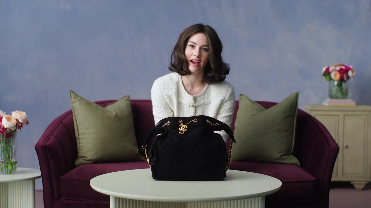 Gracie Abrams Is a One-Woman Pharmacy