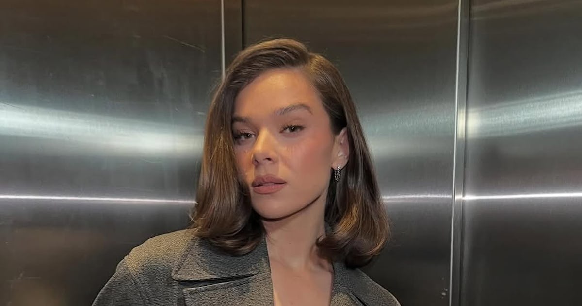 Hailee Steinfeld’s Wedding Dress Aligned Perfectly With Her Romantic California Setting