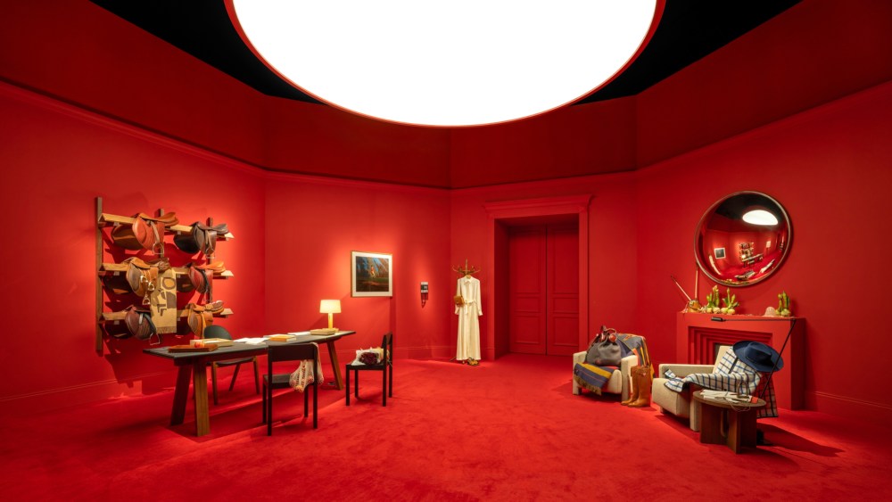 Hermes Asks Visitors to Find Hidden Horses in Immersive Mystery Game