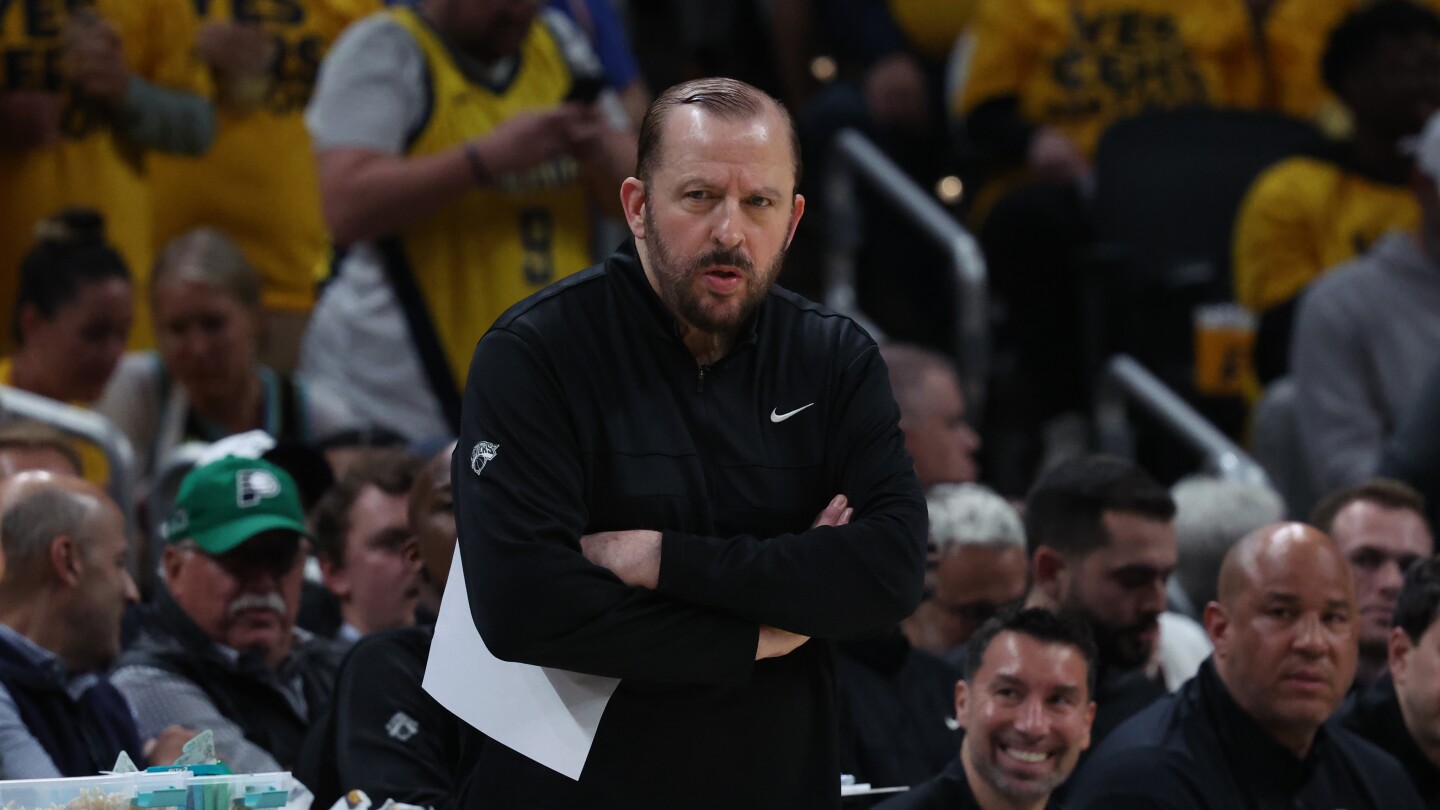 In surprising move, Knicks fire Tom Thibodeau as head coach