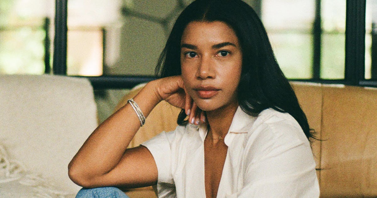 Influencer Hannah Bronfman’s Wellness Hacks Are So Easy To Try
