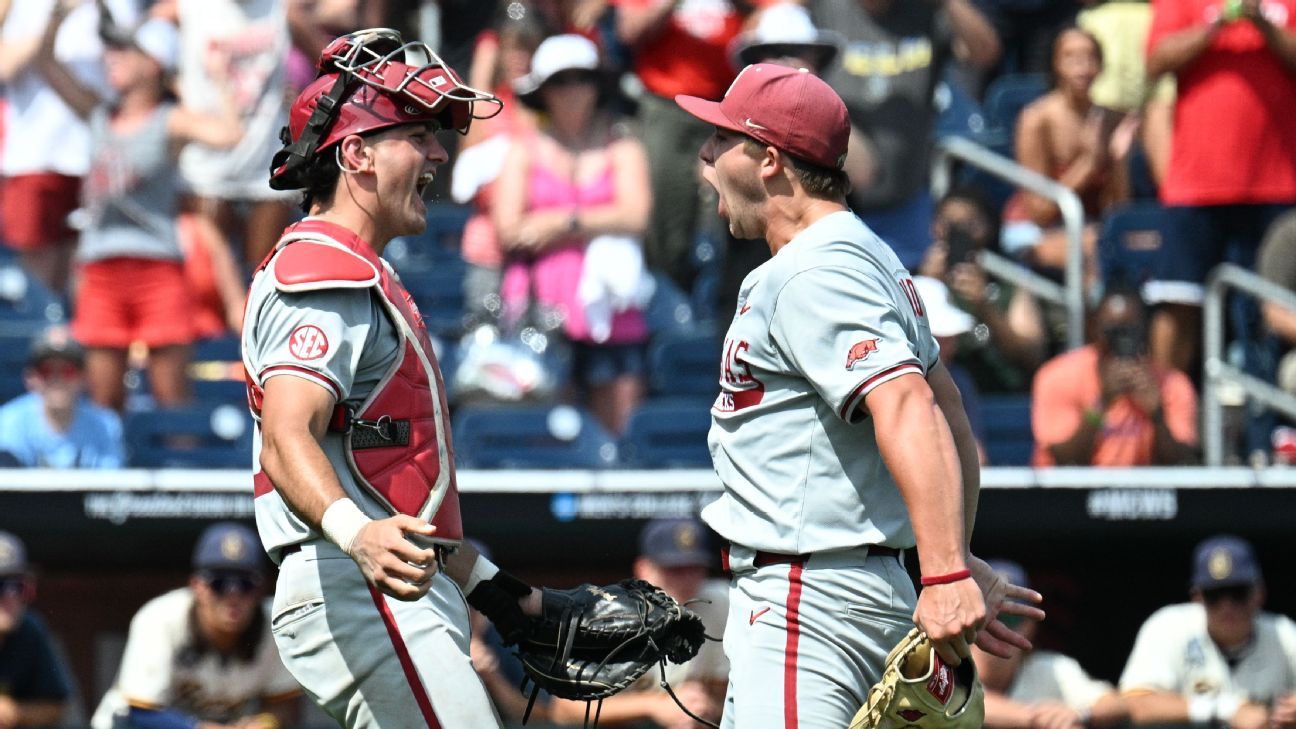 Inside Gage Wood’s historic no-hitter for Arkansas at the MCWS