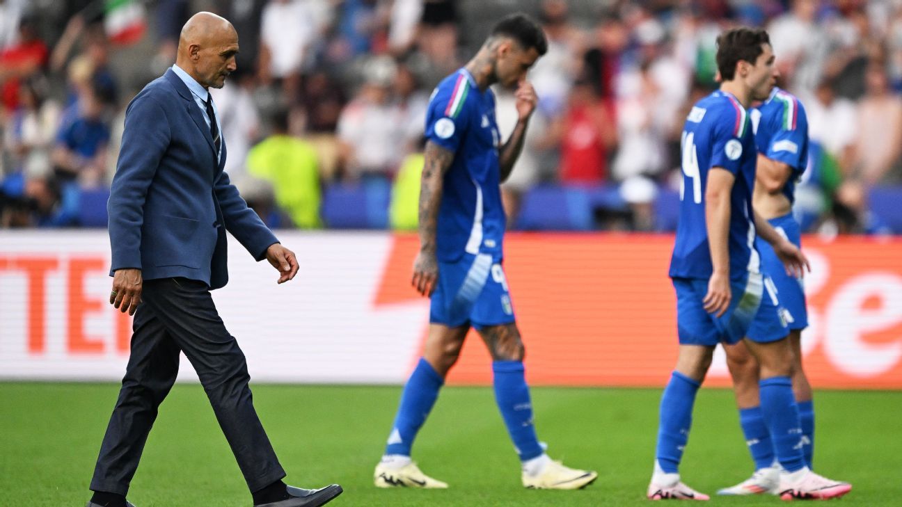 Italy sack coach Luciano Spalletti after Norway defeat