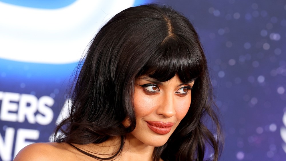 Jameela Jamil Preps Her Own ’90s Supermodel Makeup for ‘Elio’ Premiere