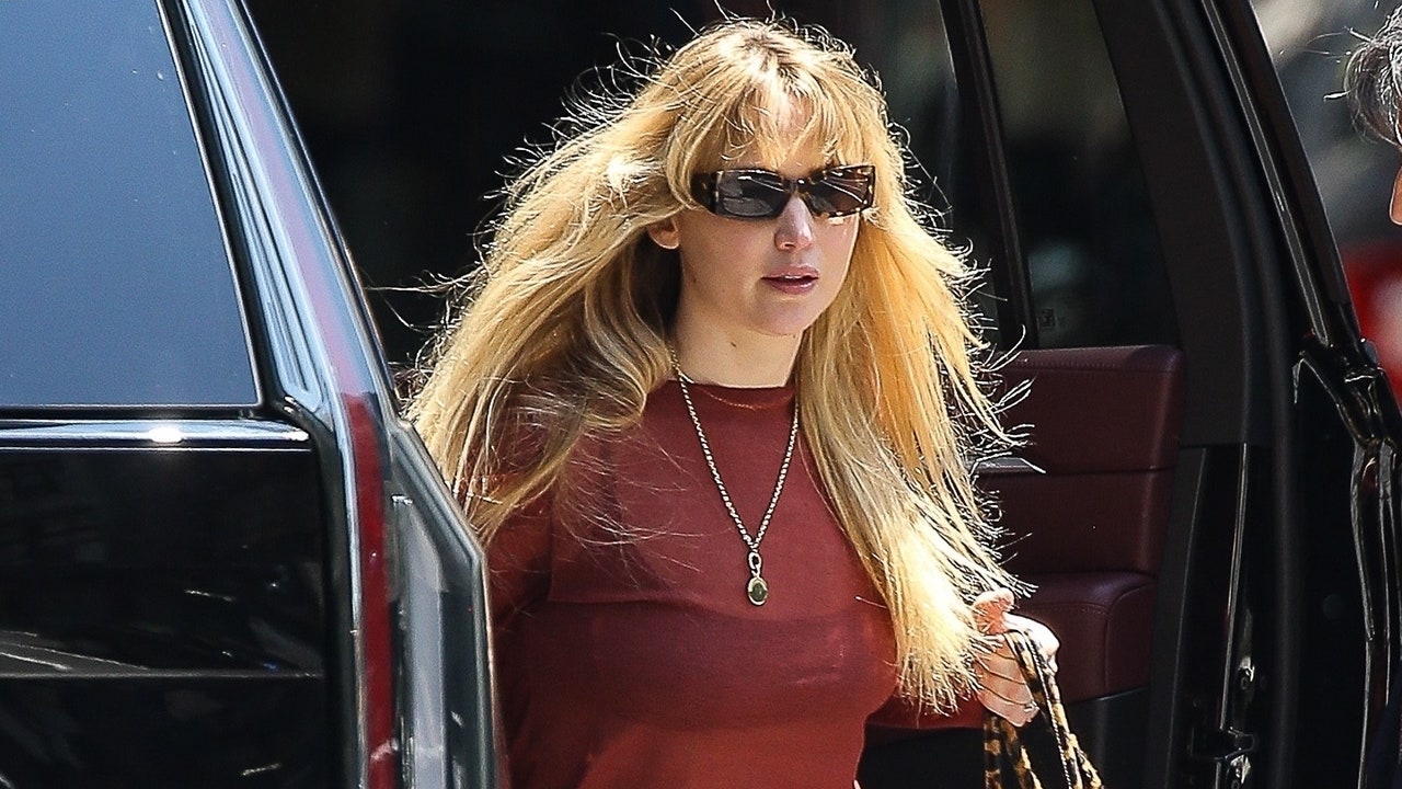 Jennifer Lawrence Has a Failsafe Styling Trick With Her Favorite Bag