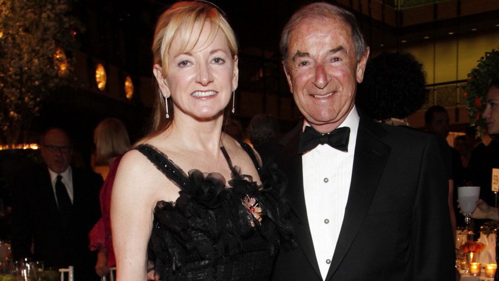John Schumacher, Headed I. Magnin, Bonwit Teller, Dies at 94.