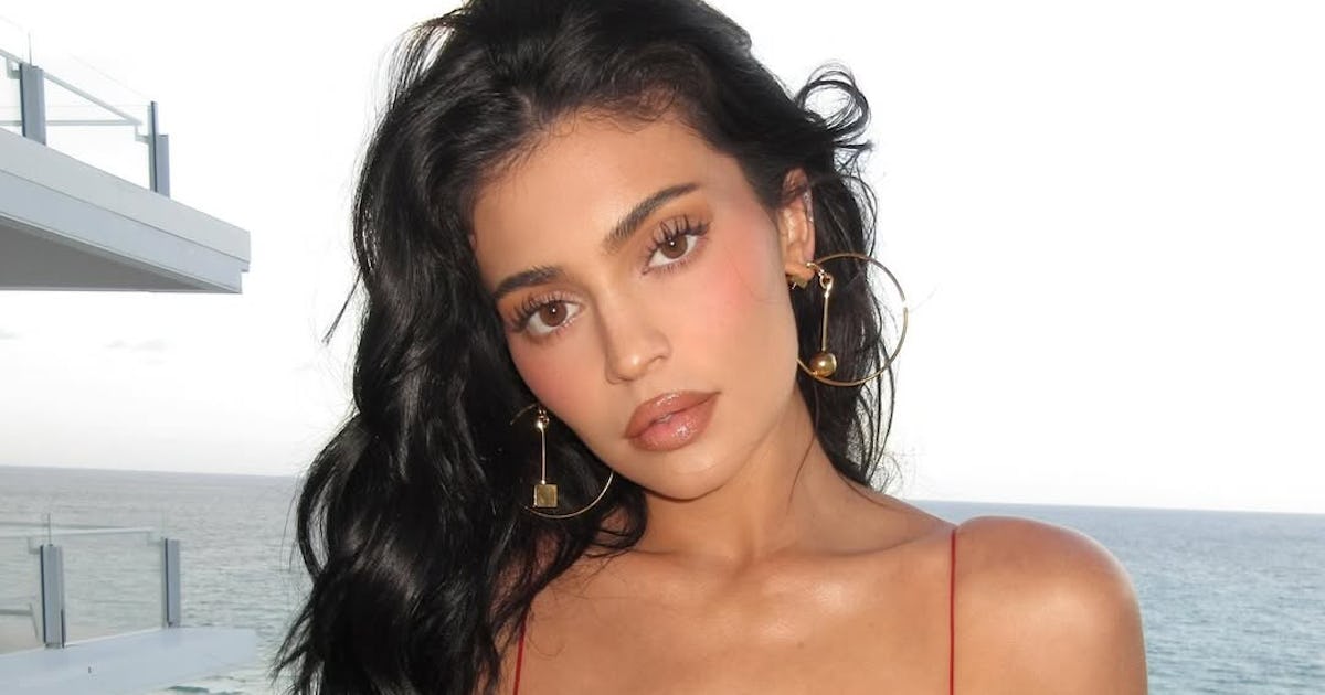 Kylie Jenner’s Snakeskin Nail Art Is The Coolest Summer Manicure