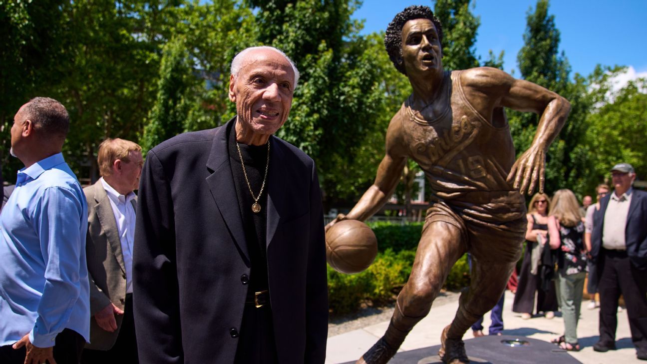 Lenny Wilkens 1st to have statue outside Climate Pledge Arena