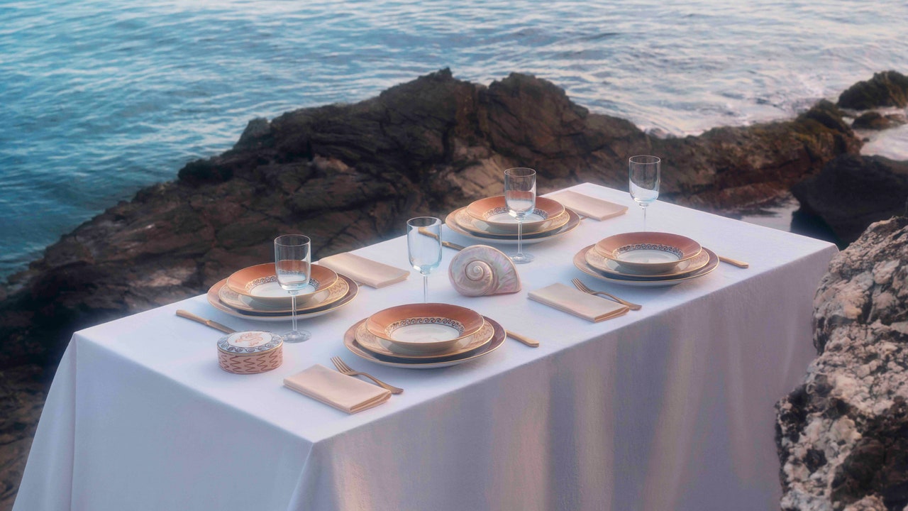 Luke Edward Hall’s New Ginori 1735 Collection Is Inspired by Greco-Roman Pottery and the Bloomsbury Group