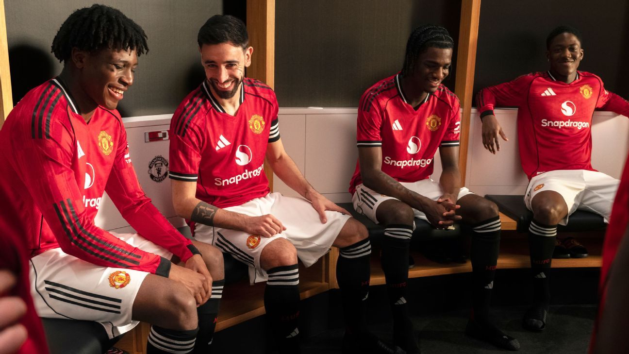 Manchester United pay homage to Old Trafford with 2025-26 home kit
