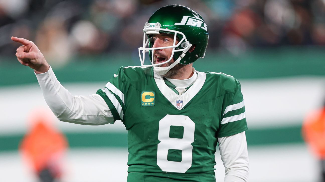 NFL free agency grades: QB Aaron Rodgers signs with Steelers