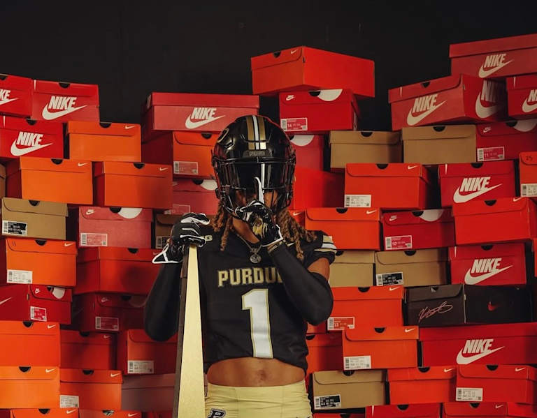 Purdue lands 2026 three-star defensive back Emoni Smith