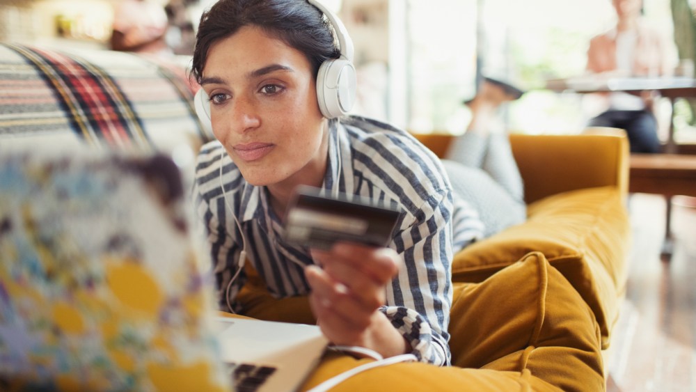 Report Urges Luxury Brands to Embrace Digital Product Passports Early