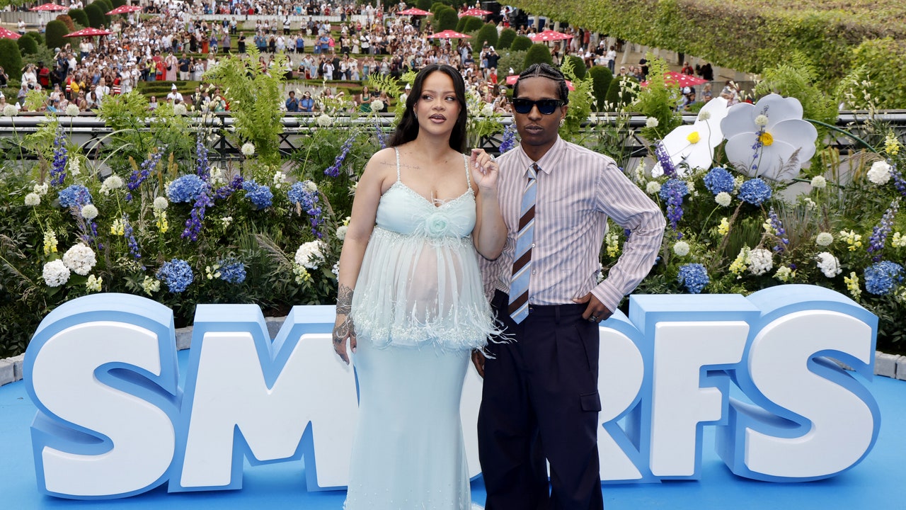 Rihanna Wears Baby Blue Chanel to the Premiere of ‘Smurfs’
