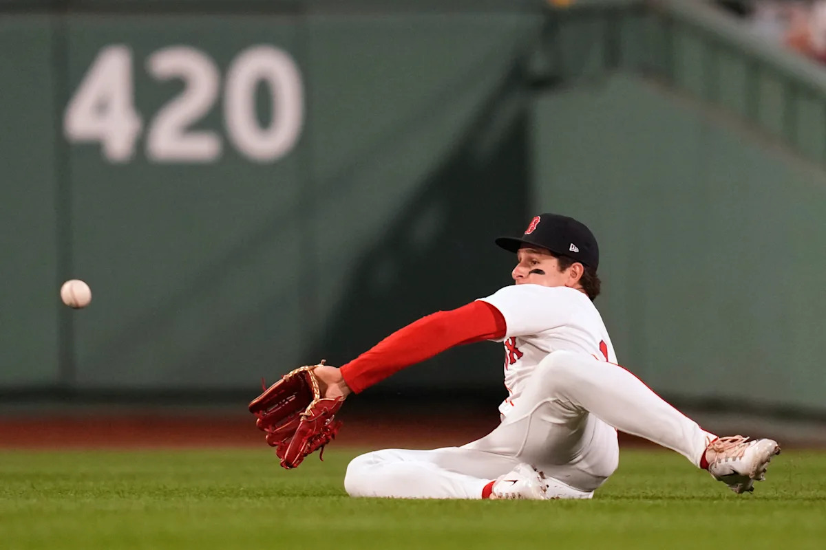 Roman Anthony’s first MLB hit and sliding catch lead Red Sox to victory over Rays