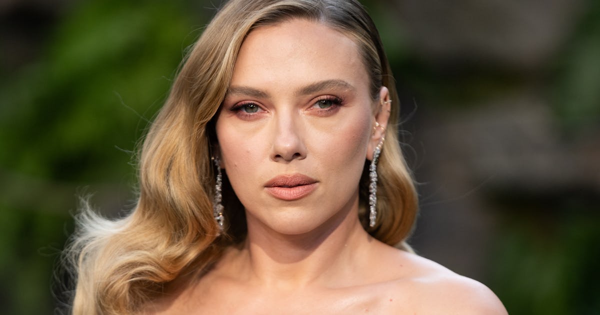 Scarlett Johansson Wowed In Vivienne Westwood At The “Jurassic World: Rebirth” Premiere