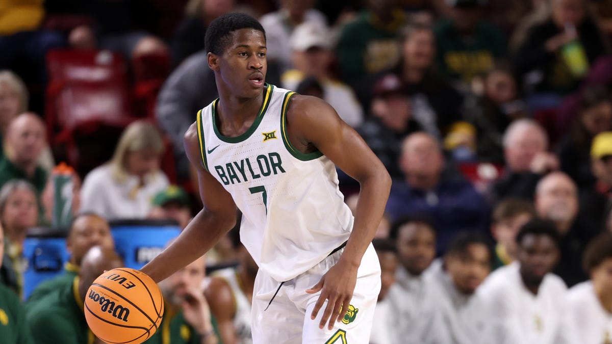 Sixers take VJ Edgecombe with No. 3 overall pick