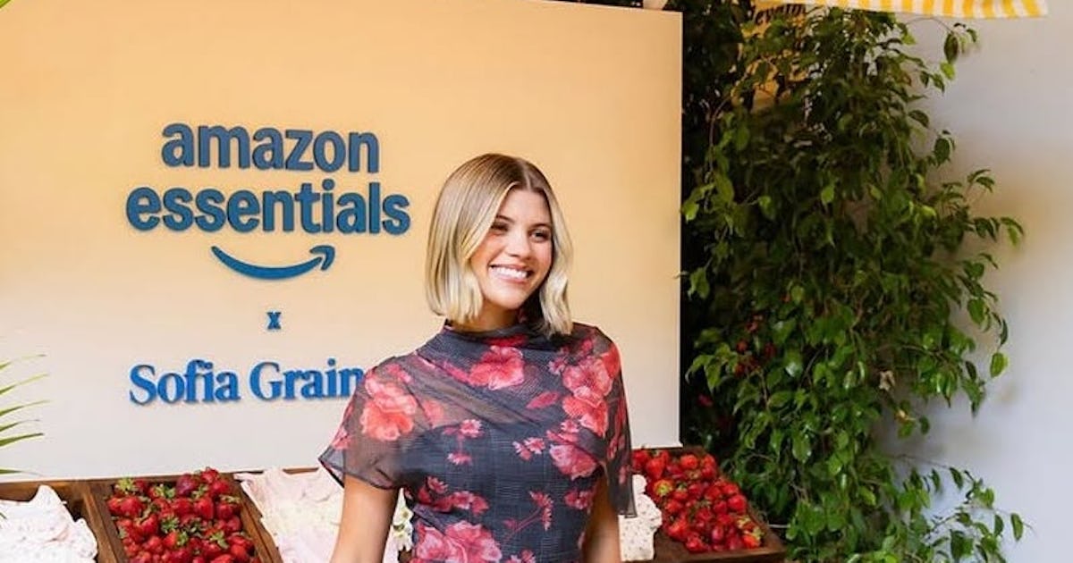 Sofia Richie Grainge’s Mom Essentials Include Lululemon Leggings