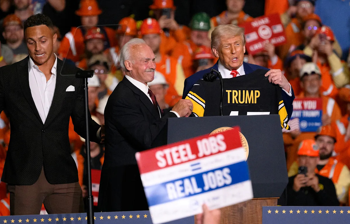 Steelers respond to angry fans after Mason Rudolph, Miles Killebrew give President Donald Trump jersey at rally