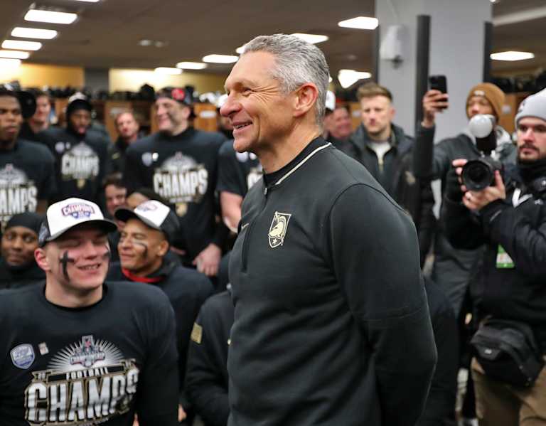 TBT – BREAKING NEWS: Army Head Coach Jeff Monken Signs Contract Extension